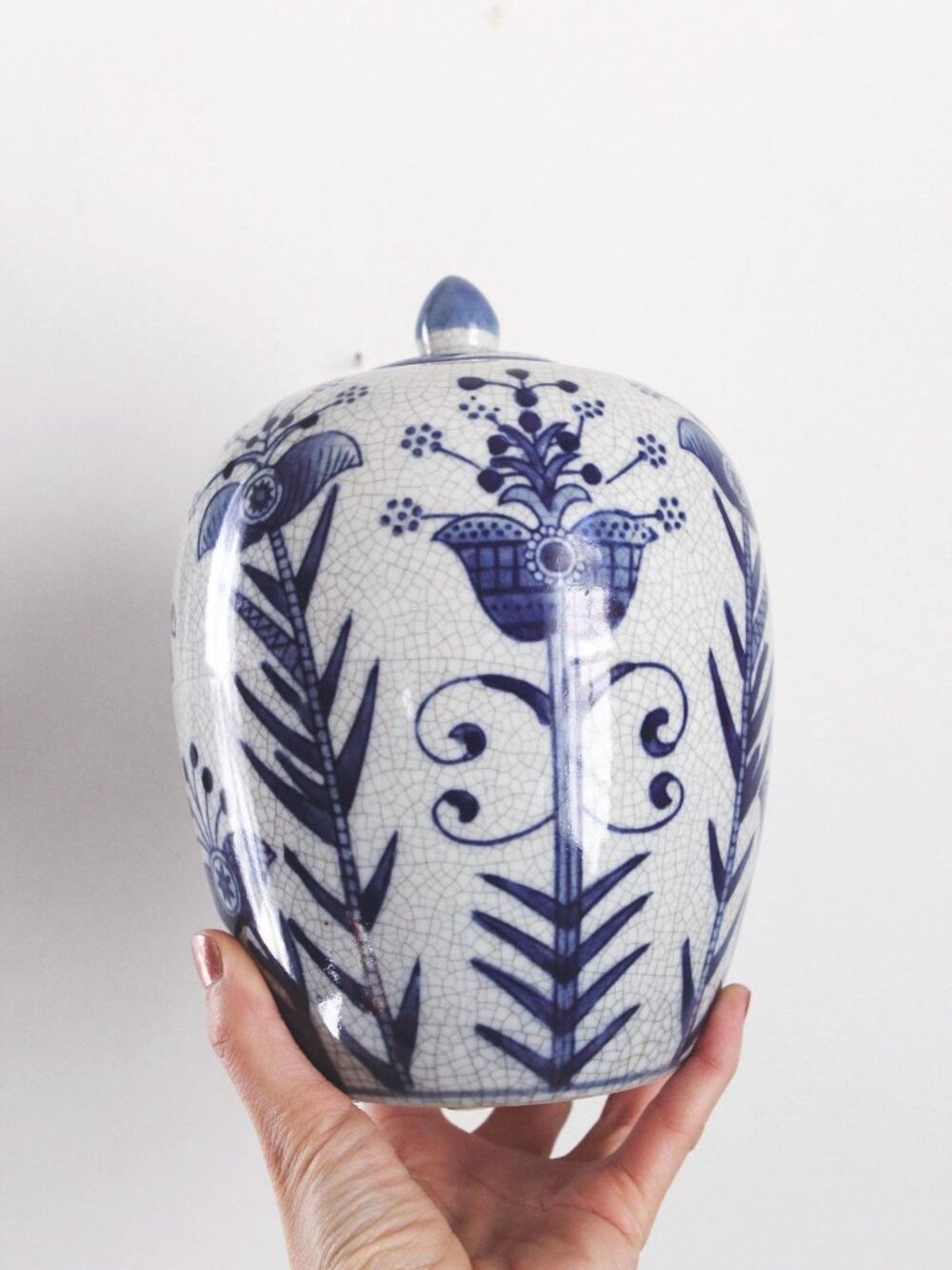 Vintage Ginger Jar, Temple Jar Chinese Chinoiserie Floral Blue White Porcelain - Picture 4 of 6